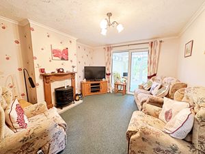 Lounge- click for photo gallery